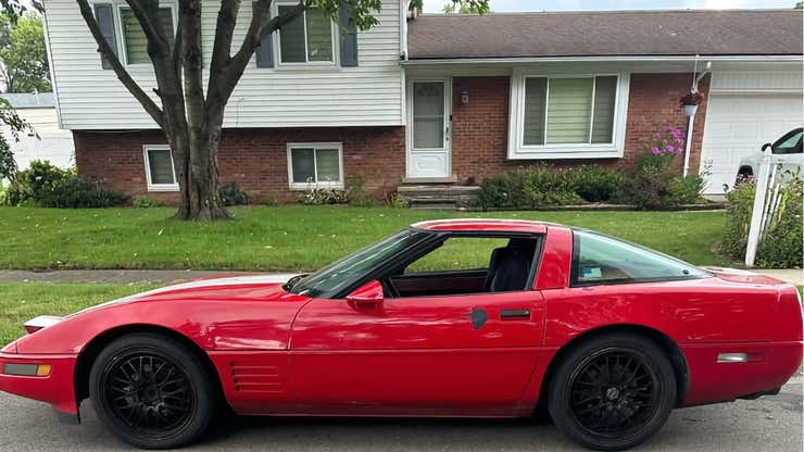 Image for At $2,200, Is This 1984 Chevy Corvette A Project With Potential?